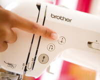 Brother Nähmaschine Innov-is 10 - Anniversary - Exclusives Online Angebot