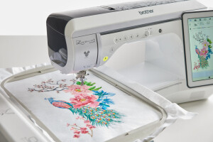 Ausstellungsstück Brother Näh & Stickmaschine Luminaire XP3 | Kamera mit Scanfunktion | 10,1 Zoll LC-Touchscreen Bildschirm | Endpunkt Nähfunktion #1