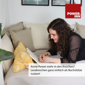 POWER INN® Leseknochen | Bestickt | Grau "Leseratte" | Nackenkissen | Reisekissen
